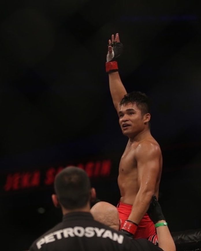 Petarung MMA asal Indonesia, Jeka Seragih akan jalani debut di UFC melawan Lucas Alexander. (Instagram @jekasaragih)