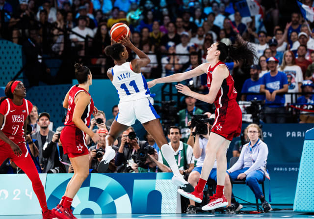 Amerika Serikat kembali pertegas dominasinya dengan meraih gelar juara dalam final babak perebutan medali emas bola basket putri di Olimpiade Paris 2024. (Foto: FIBA)