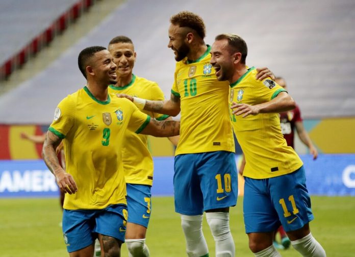 Brasil vs Ekuador (Foto: Reuters/Henry Romero)