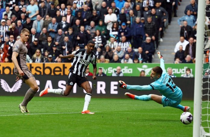 Newcastle United vs Tottenham Hotspur (Foto: Reuters/Lee Smith)