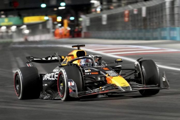 Max Verstappen Langsung Kunci Gelar Juara Dunia F1 Musim Ini (Foto: AP Photo/Matt York)